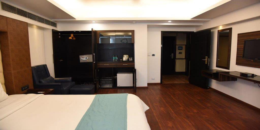 Hotel The Madison Neu-Delhi Exterior foto